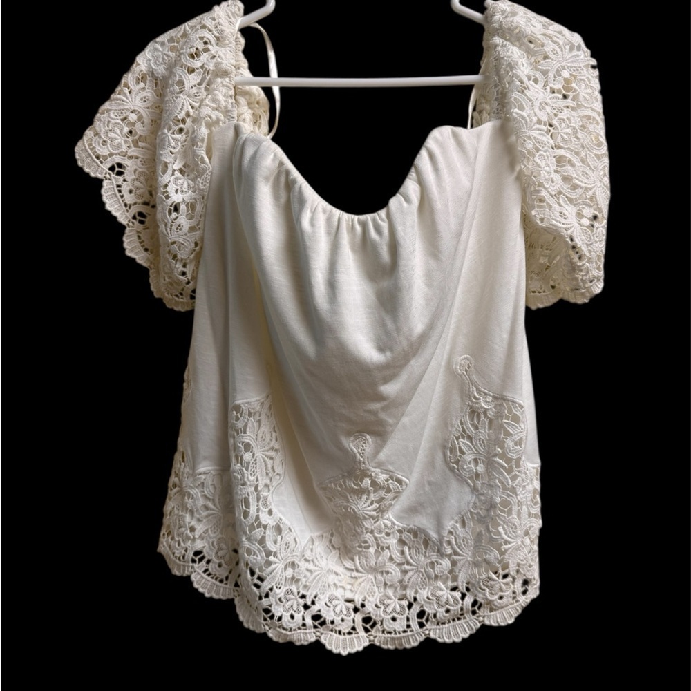 White House Black Market Eyelet Lace Top | Size 6 | Romantic Off-Shoulder Blouse